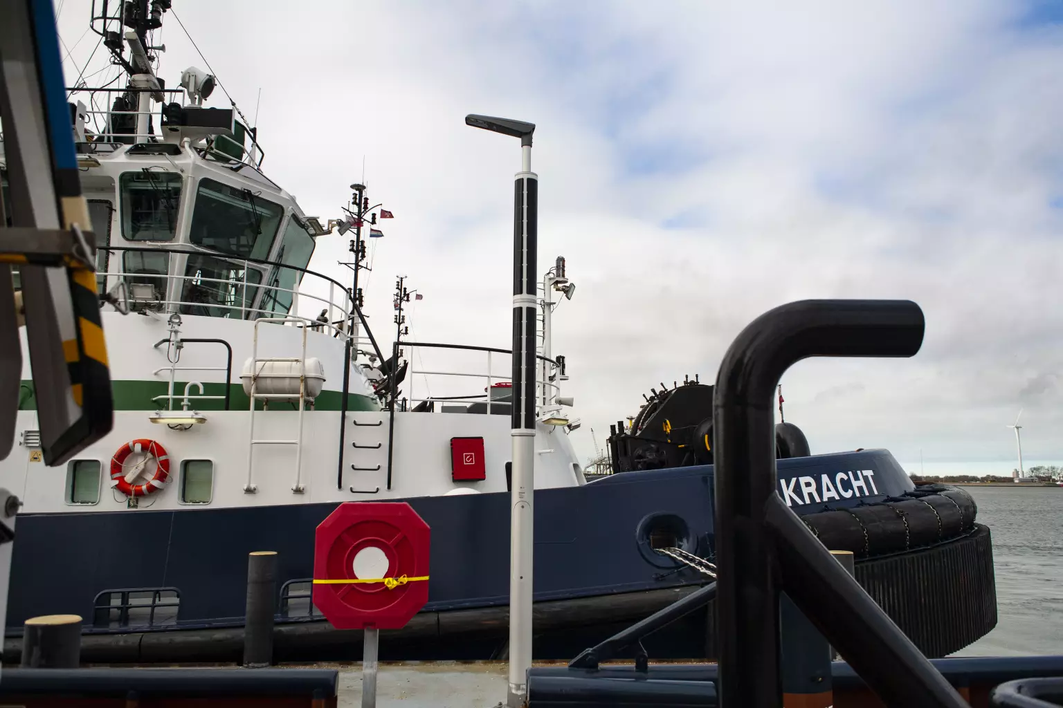 Solar industrial lighting with towing ship