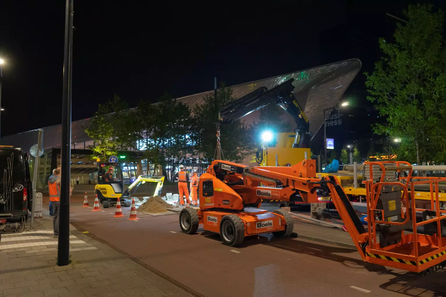 Solar powered road sign's assembly at Rotterdam Central Station