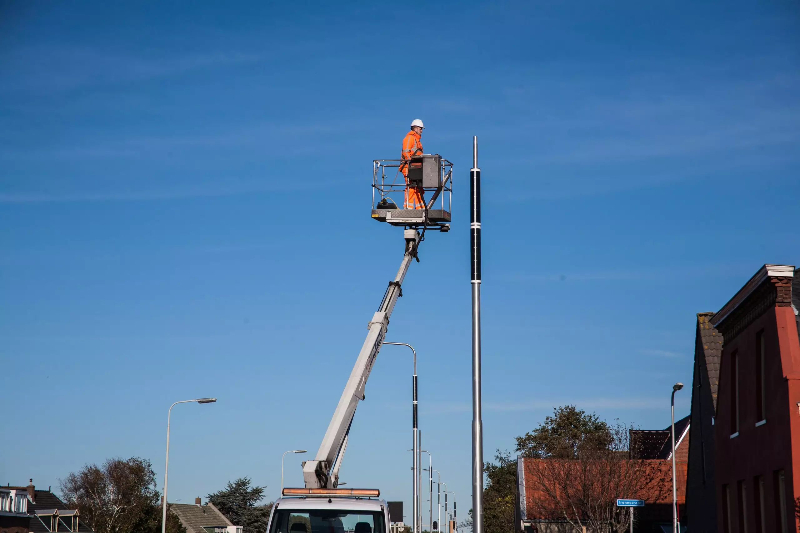 Soluxio grid-connected solar street lighting installed
