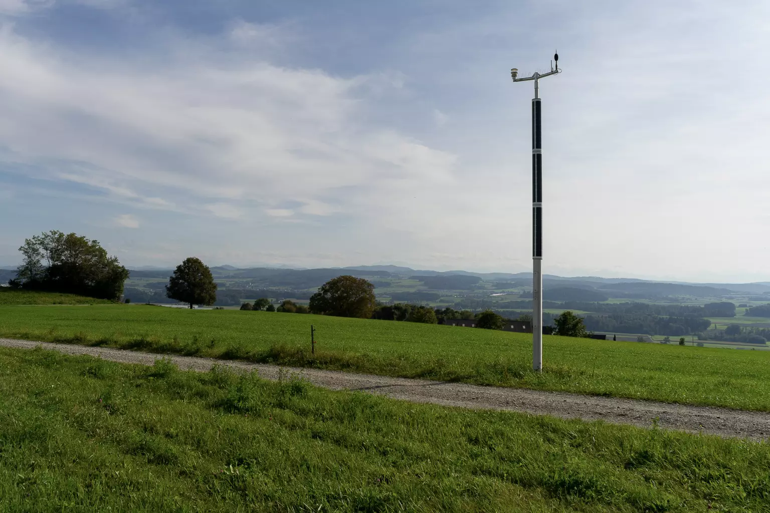 Smart solar columns in Switzerland Smart solar columns in Switzerland