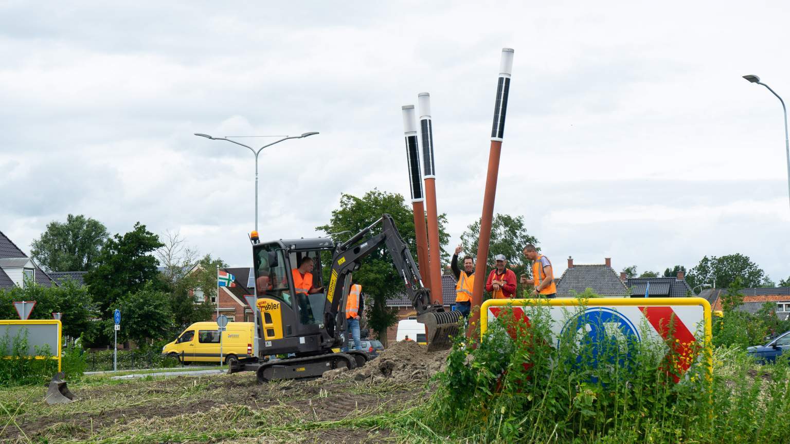 Installing the Soluxio design solar lights