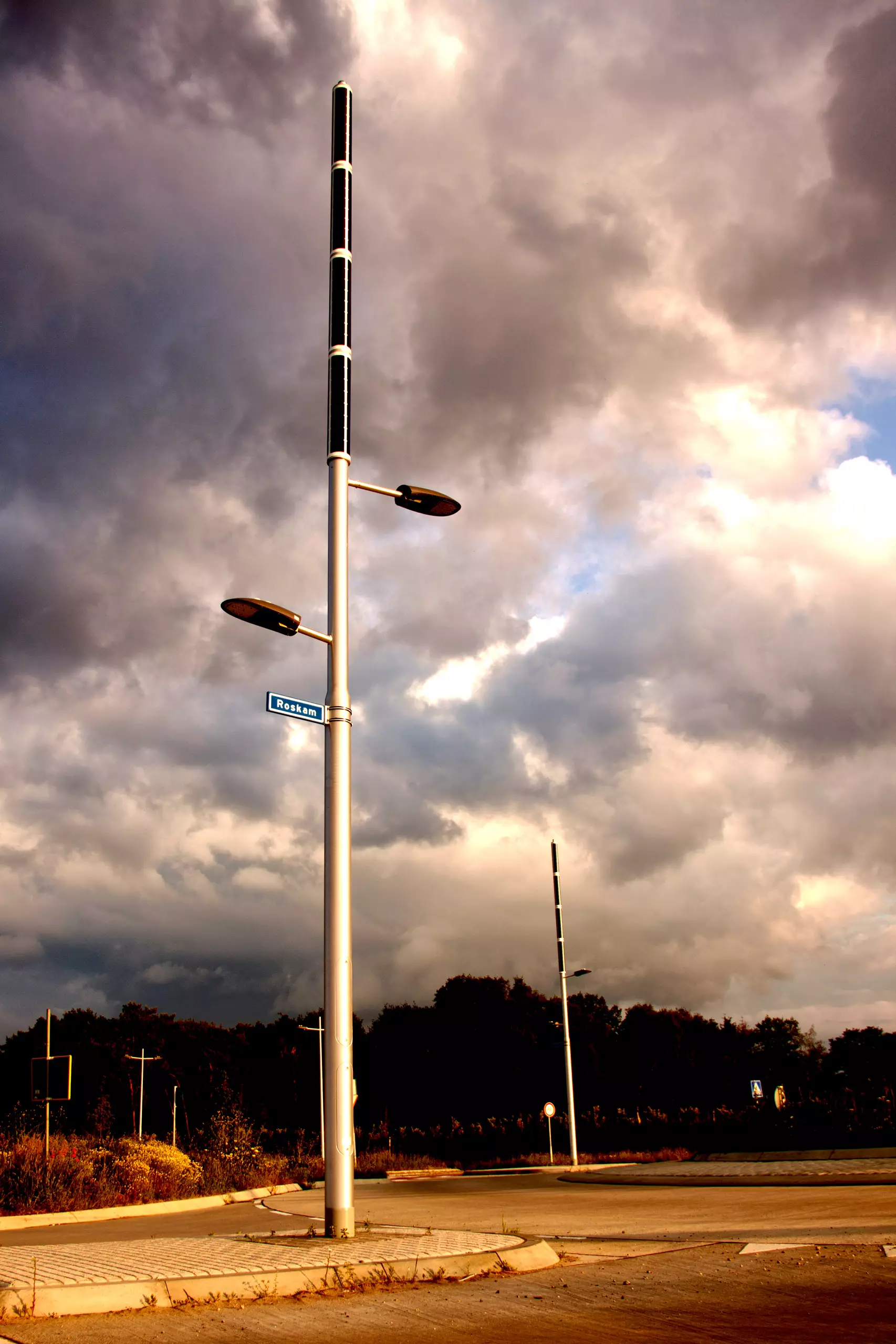 Soluxio hybrid solar light is dark sky compliant, autonomous and sustainable