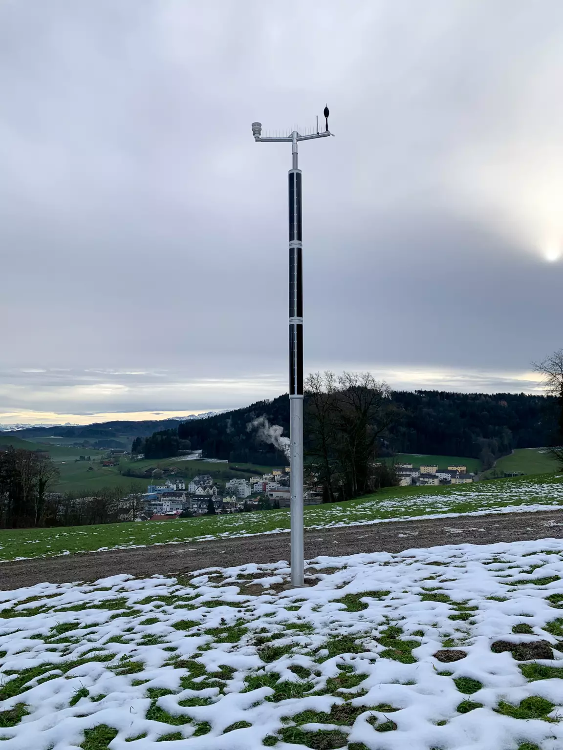 Soluxio solar pole in snowy Switzerland Soluxio solar pole in snowy Switzerland