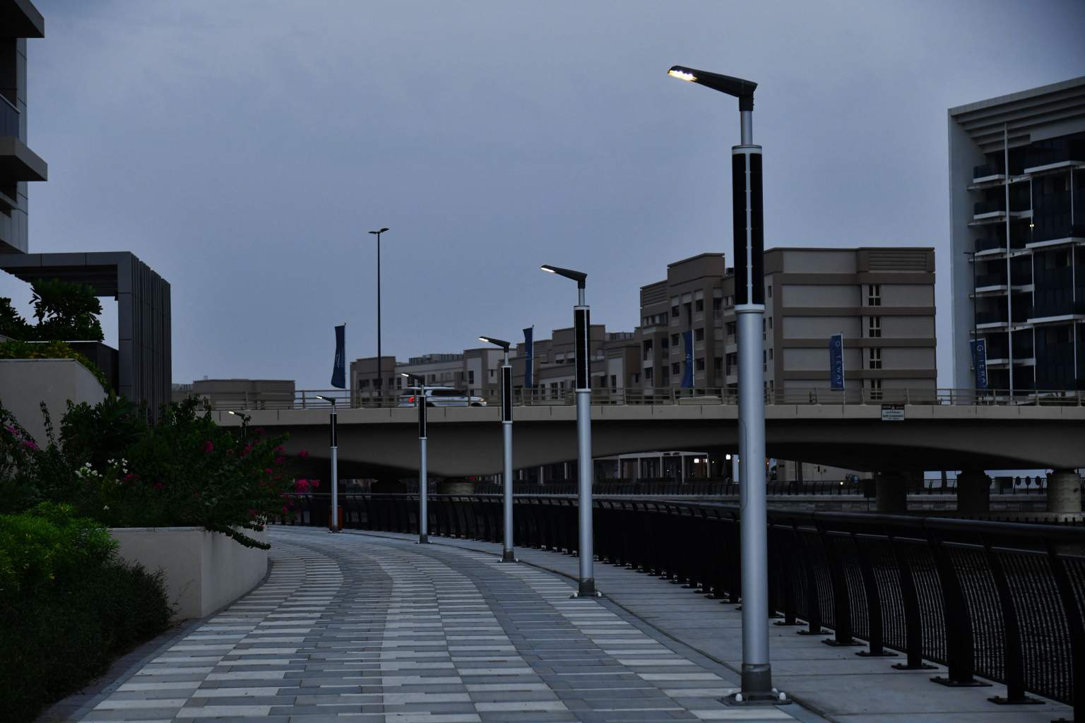 Soluxio boulevard lighting with solar panels Soluxio boulevard lighting with solar panels